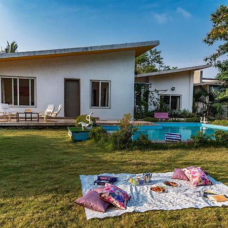 Saffronstays Roselle, Malavli - Pet-Friendly Pool Villa With Modern Interiors Lonavala Extérieur photo