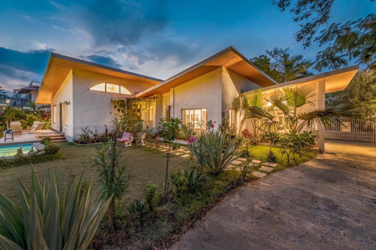Saffronstays Roselle, Malavli - Pet-Friendly Pool Villa With Modern Interiors Lonavala Extérieur photo